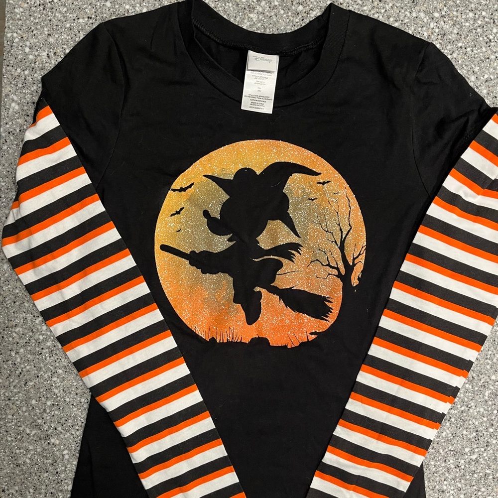 Disney Mickey Full Moon Halloween shirt size 3/5 juniors